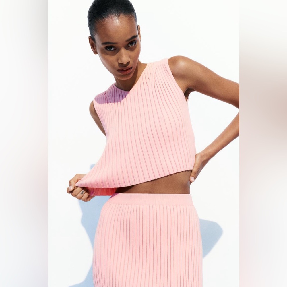 ZARA NWT RIBBED KNIT CROP TOP SIZE MEDIUM